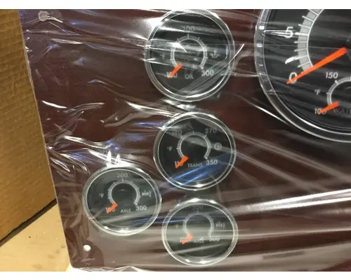 WESTERN STAR 5700 Instrument Cluster