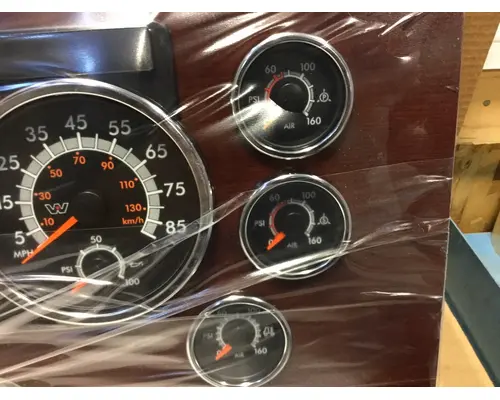WESTERN STAR 5700 Instrument Cluster