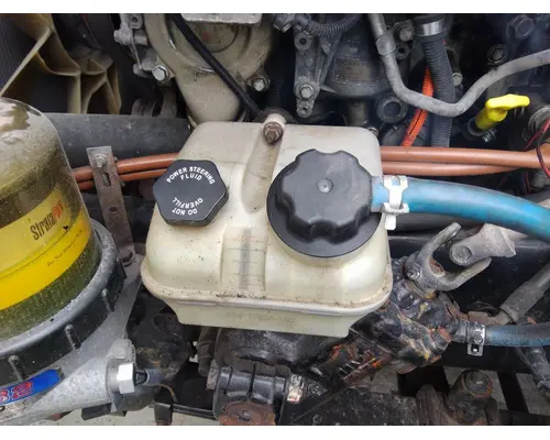 WESTERN STAR 5700 POWER STEERING RESERVOIR