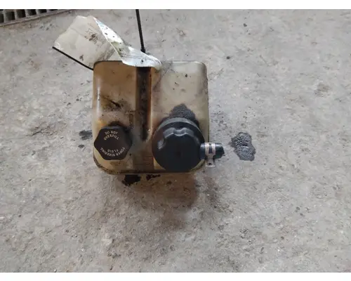 WESTERN STAR 5700 POWER STEERING RESERVOIR