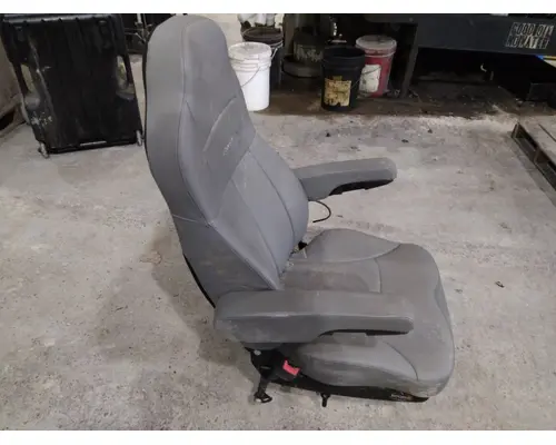 WESTERN STAR 5700 SEAT, FRONT