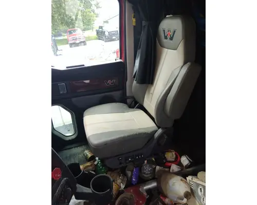 WESTERN STAR 5700 SEAT, FRONT
