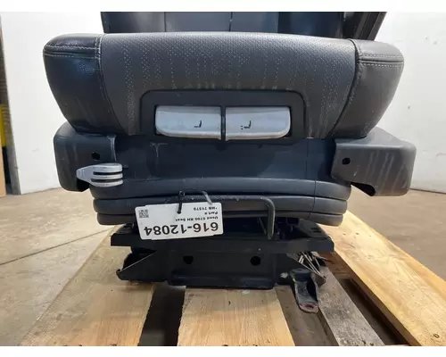 WESTERN STAR 5700 Seat, Front