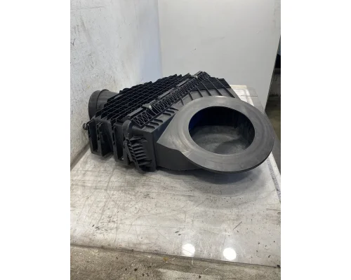 WESTERN STAR 57X Air Cleaner