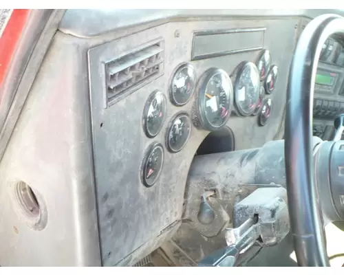 WESTERN STAR 5800 GAUGE CLUSTER