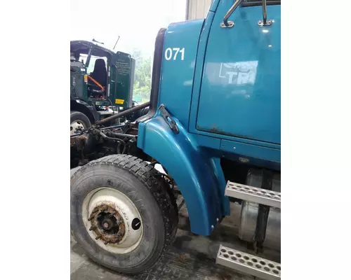 WESTERN STAR 5900 FENDER EXTENSION