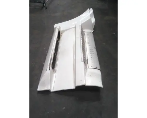 WESTERN STAR 6900TS CAB SKIRTSIDE FAIRING