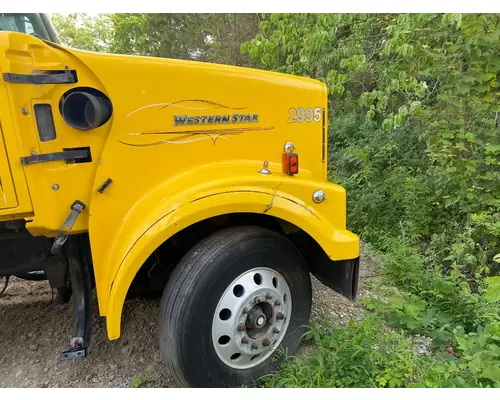 WESTERN STAR A17-15835-002 Hood