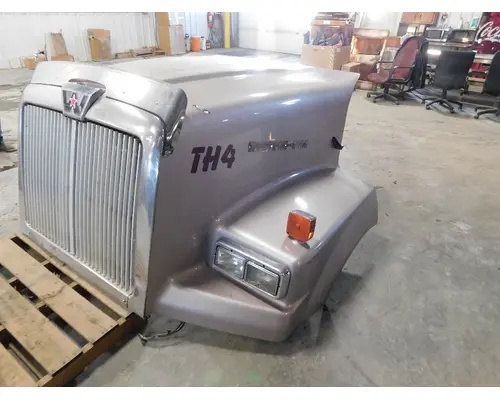 WESTERN STAR WB123064ST Hood