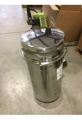WESTERN STAR  AIR CLEANER