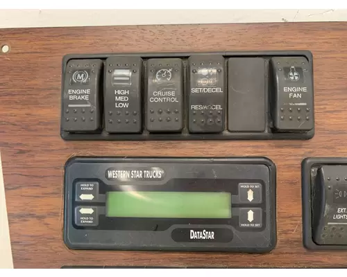WESTERN STAR  Dash  Console Switch