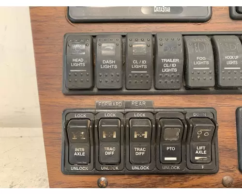WESTERN STAR  Dash  Console Switch