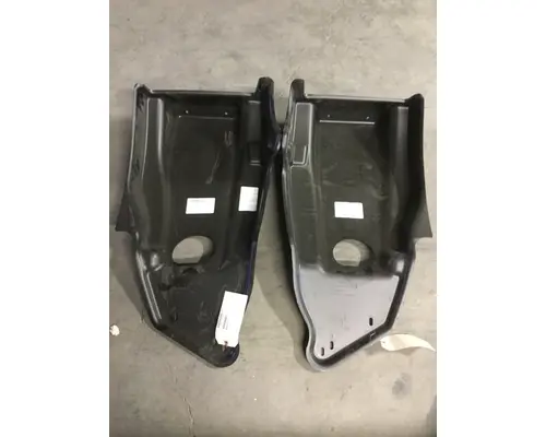 WESTERN STAR  FENDER-INNER