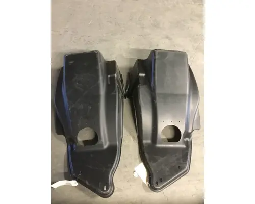 WESTERN STAR  FENDER-INNER