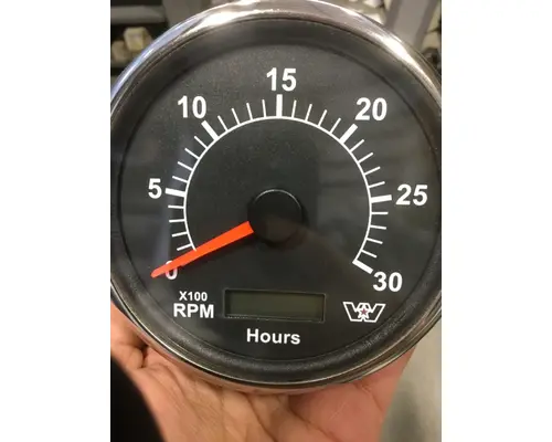 WESTERN STAR  GAUGE - TACHOMETER