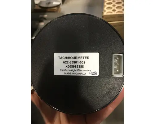 WESTERN STAR  GAUGE - TACHOMETER