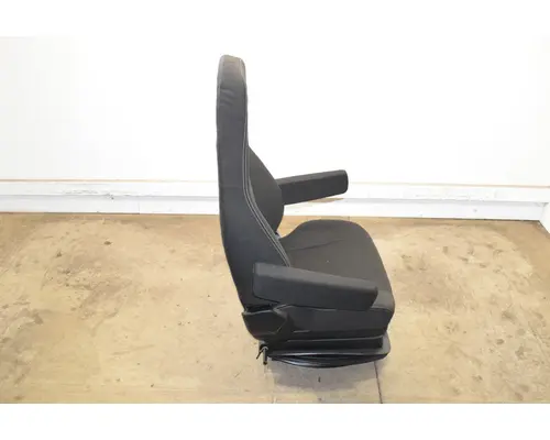 WESTERN STAR  Seat, Front