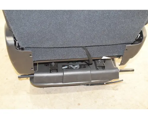 WESTERN STAR  Seat, Front