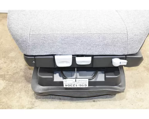 WESTERN STAR  Seat, Front