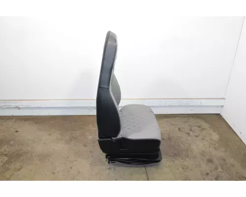WESTERN STAR  Seat, Front