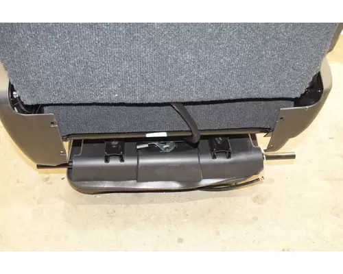 WESTERN STAR  Seat, Front
