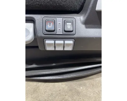 WESTERN STAR  Seat, Front