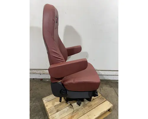 WESTERN STAR  Seat, Front