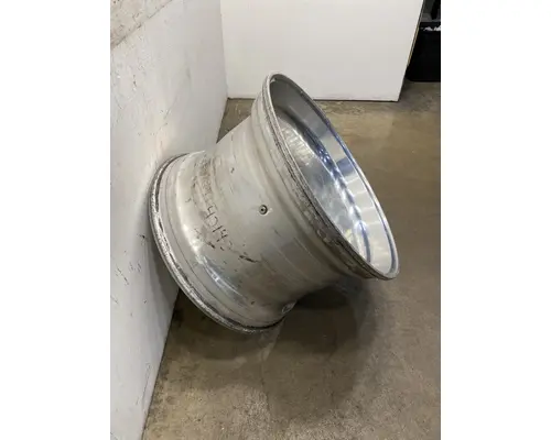 WESTERN STAR  Wheel