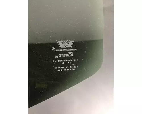WESTERN STAR  Windshield Glass