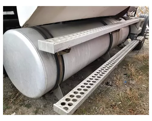 WESTERNSTAR 4900 Fuel Tank