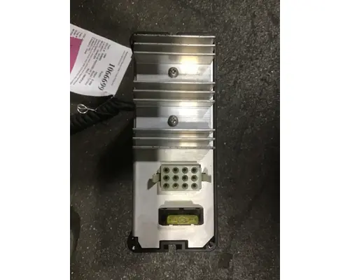 WHELEN 295HFS1A Radio
