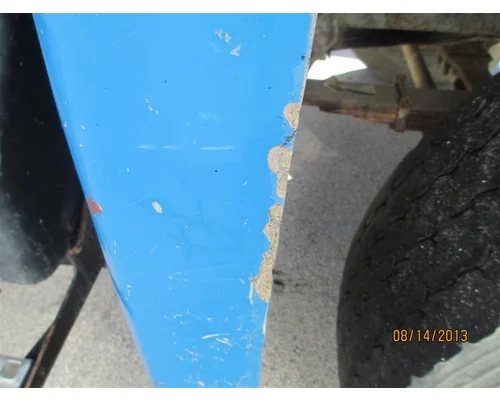 WHITE/GMC AUTOCAR ACL FENDER EXTENSION