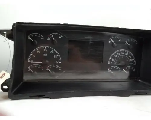 WHITE/GMC VNL 670 INSTRUMENT CLUSTER