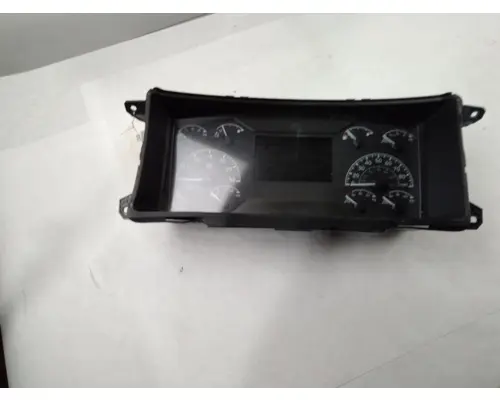 WHITE/GMC VNL 670 INSTRUMENT CLUSTER