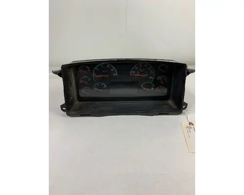 WHITE/GMC VNL INSTRUMENT CLUSTER