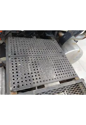 WHITE/GMC WCA DECK (CATWALK) STEP