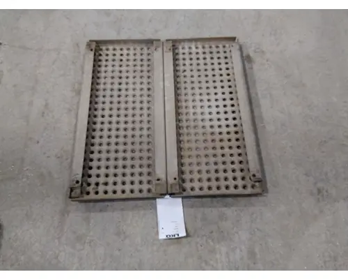 WHITE/GMC WCA DECK (CATWALK) STEP