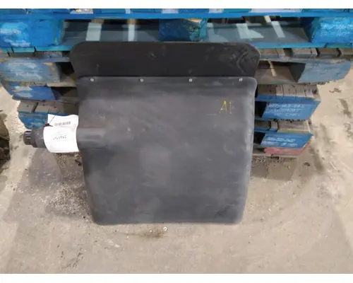 WHITE/GMC WCA FENDER, QUARTERHALF REAR