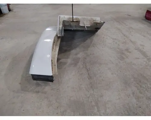 WHITE/GMC WCA FENDER EXTENSION