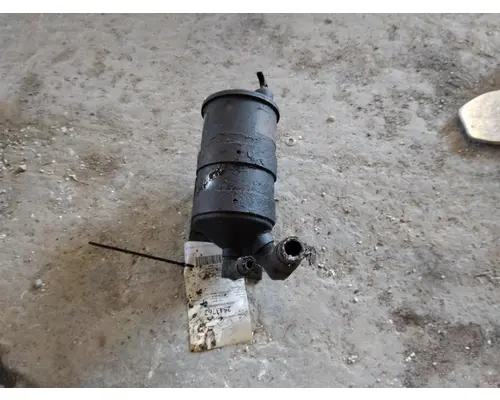 WHITE/GMC WCA POWER STEERING RESERVOIR