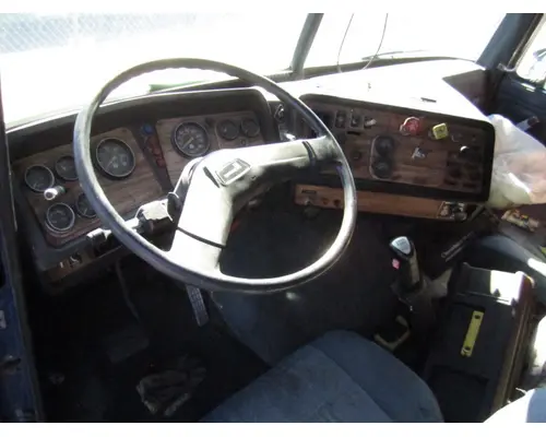 WHITE/GMC WIA CAB