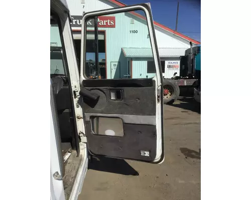 WHITE/GMC WIA DOOR ASSEMBLY, FRONT