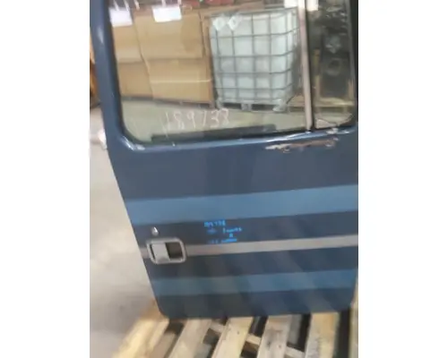 WHITE/GMC WIA DOOR ASSEMBLY, FRONT