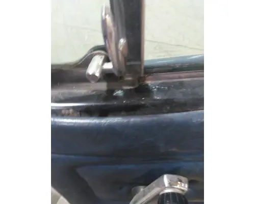 WHITE/GMC WIA DOOR ASSEMBLY, FRONT