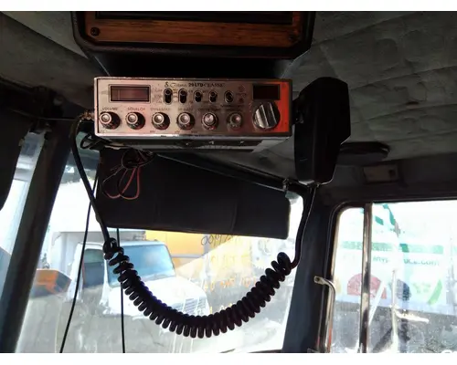 WHITE/GMC WIA RADIO AV EQUIPMENT