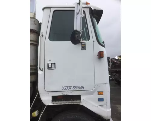 WHITE/GMC WXR DISMANTLED TRUCK