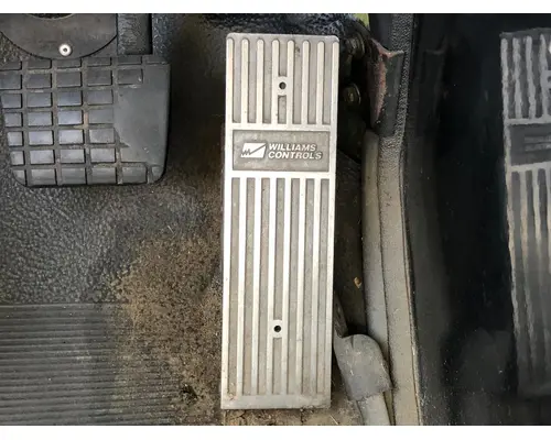 WHITE VOLVO WAH Body, Misc. Parts