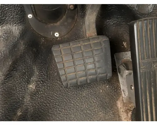 WHITE VOLVO WAH Body, Misc. Parts