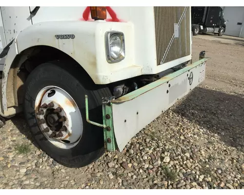 WHITE VOLVO WAH Bumper Assembly, Front