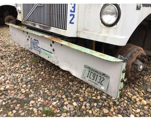 WHITE VOLVO WAH Bumper Assembly, Front